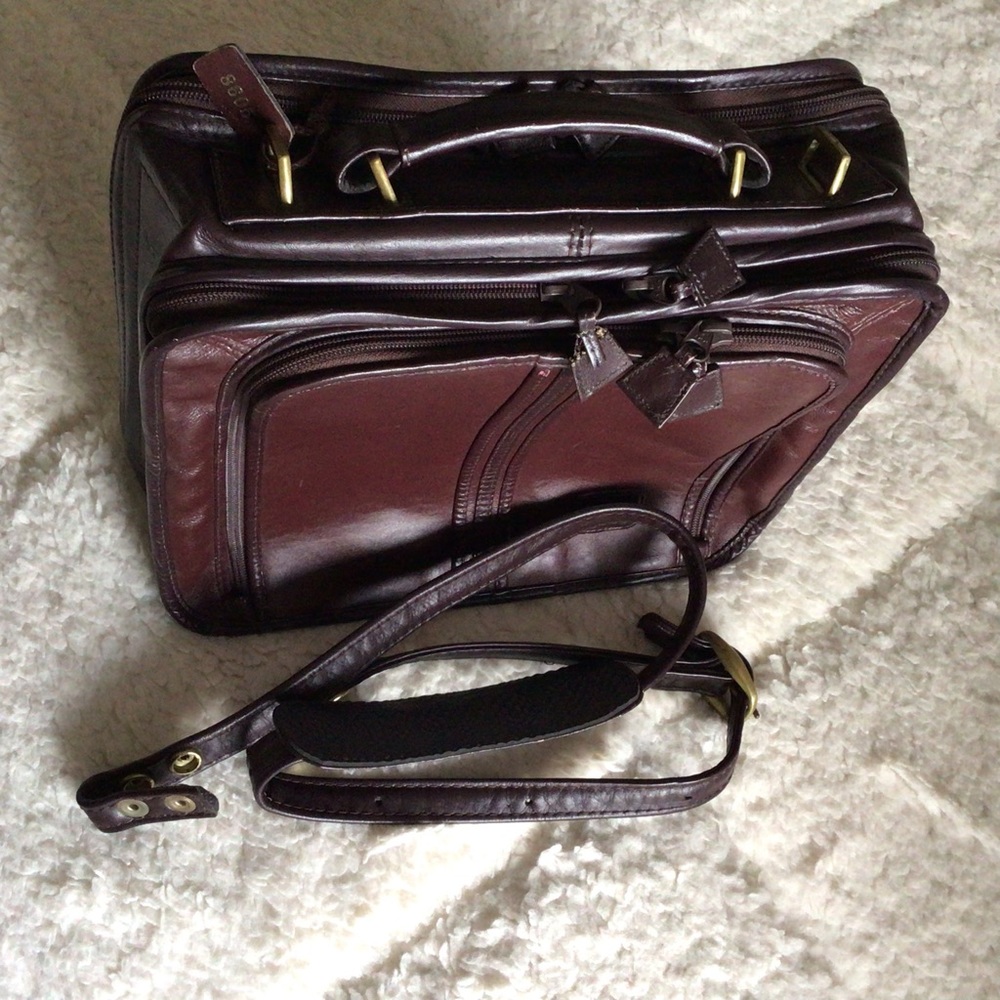 Vintage LAND Leather Travel Bag Multiple Compartments Removable Strap